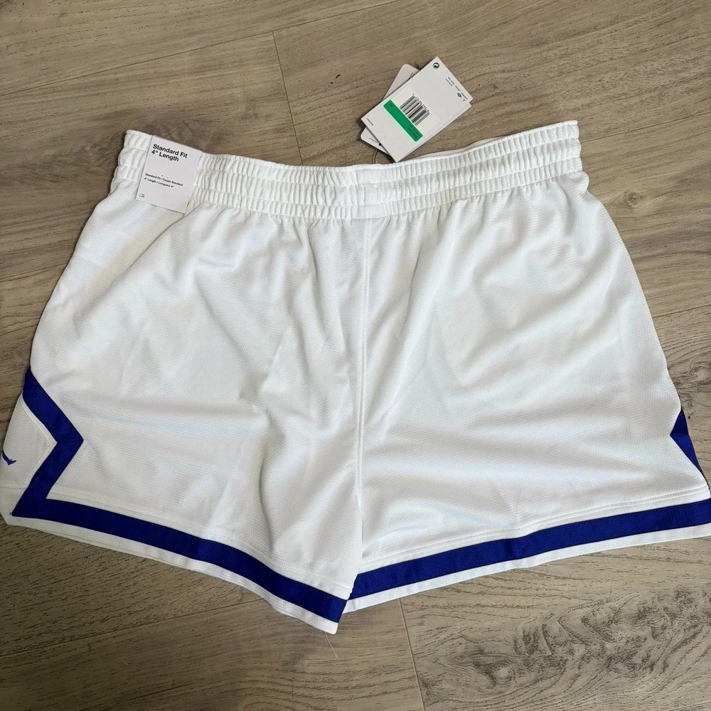 Jordan Jump Man Nike  Women's Standard Fit White 4